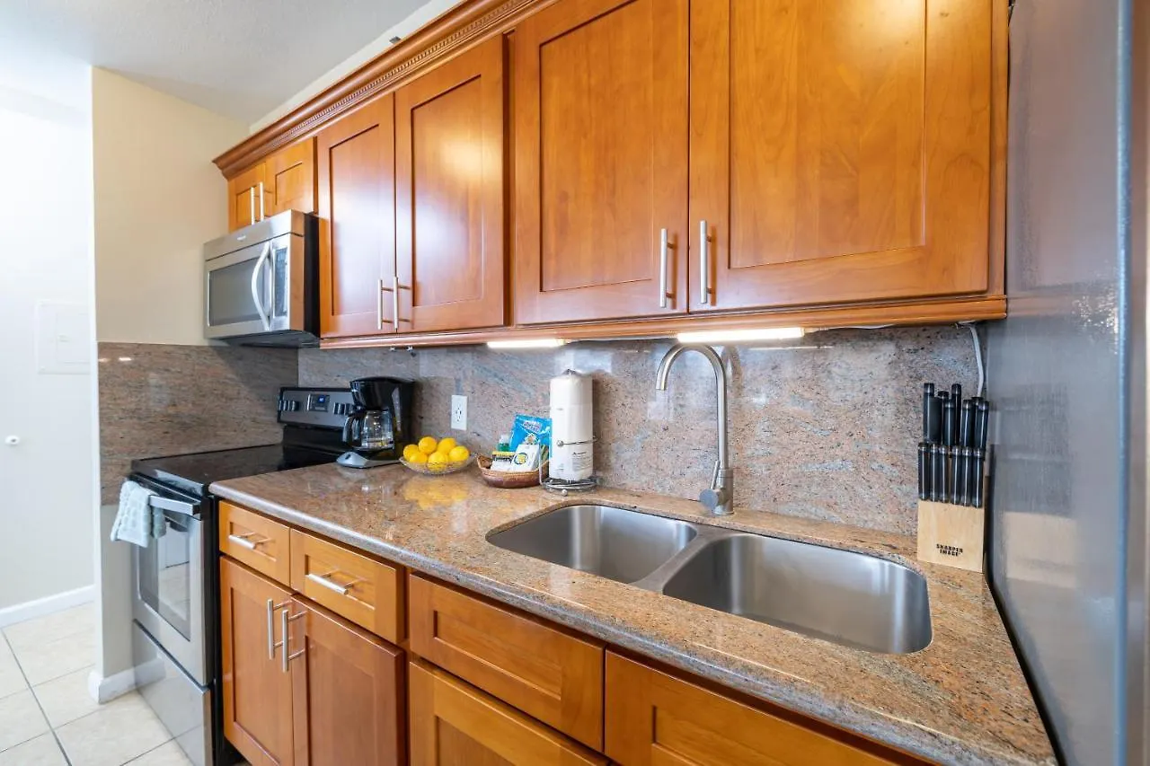 아파트 1Br Condo With Great Ocean Views - 1 Block To Beach With Free Parking! 호놀룰루 미국