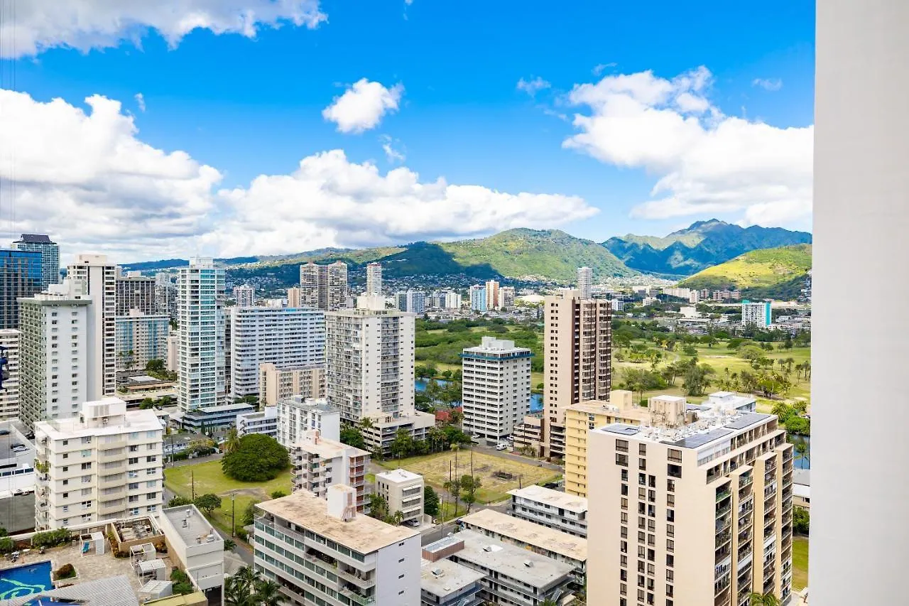 아파트 1Br Condo With Great Ocean Views - 1 Block To Beach With Free Parking! 호놀룰루