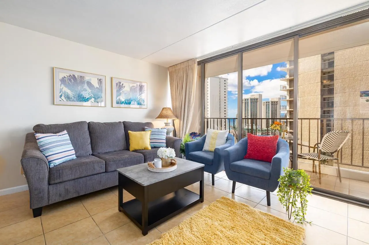 1Br Condo With Great Ocean Views - 1 Block To Beach With Free Parking! 호놀룰루 아파트