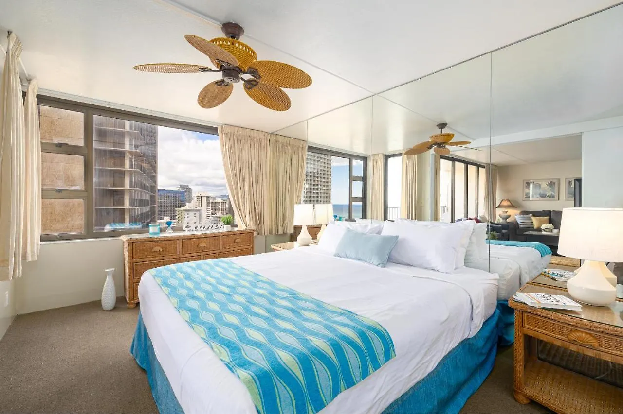 1Br Condo With Great Ocean Views - 1 Block To Beach With Free Parking! 호놀룰루 0*,  미국